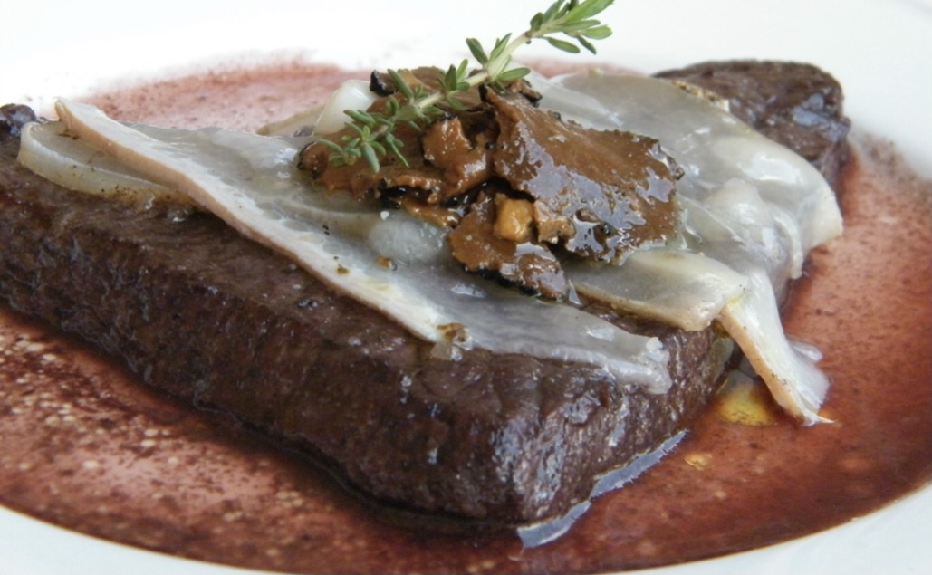 Filetto al lardo di Pata Negra carne alla griglia braceria ristorante roma